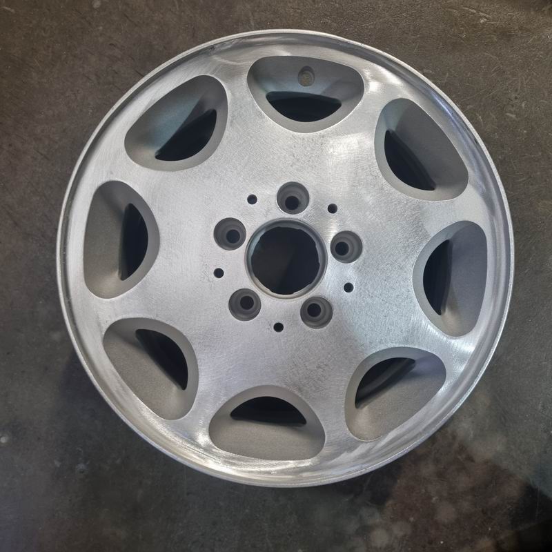 Mercedes 8 Hole