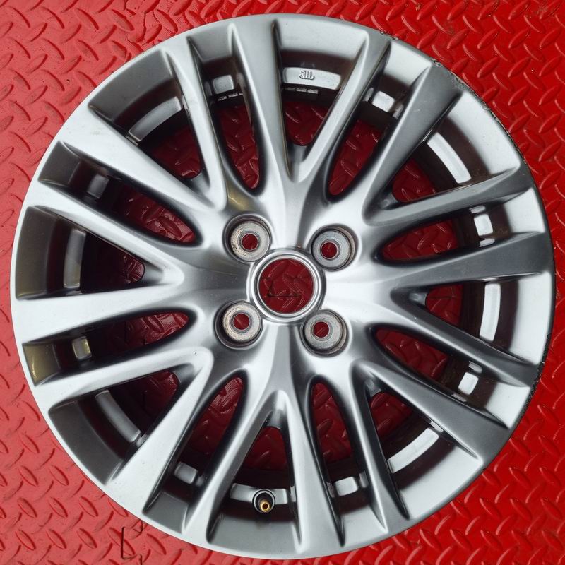 Mazda 8 Y Spoke